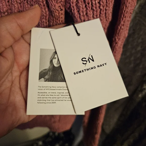 Something Navy Cable Sweater XS - Picture 7 of 7